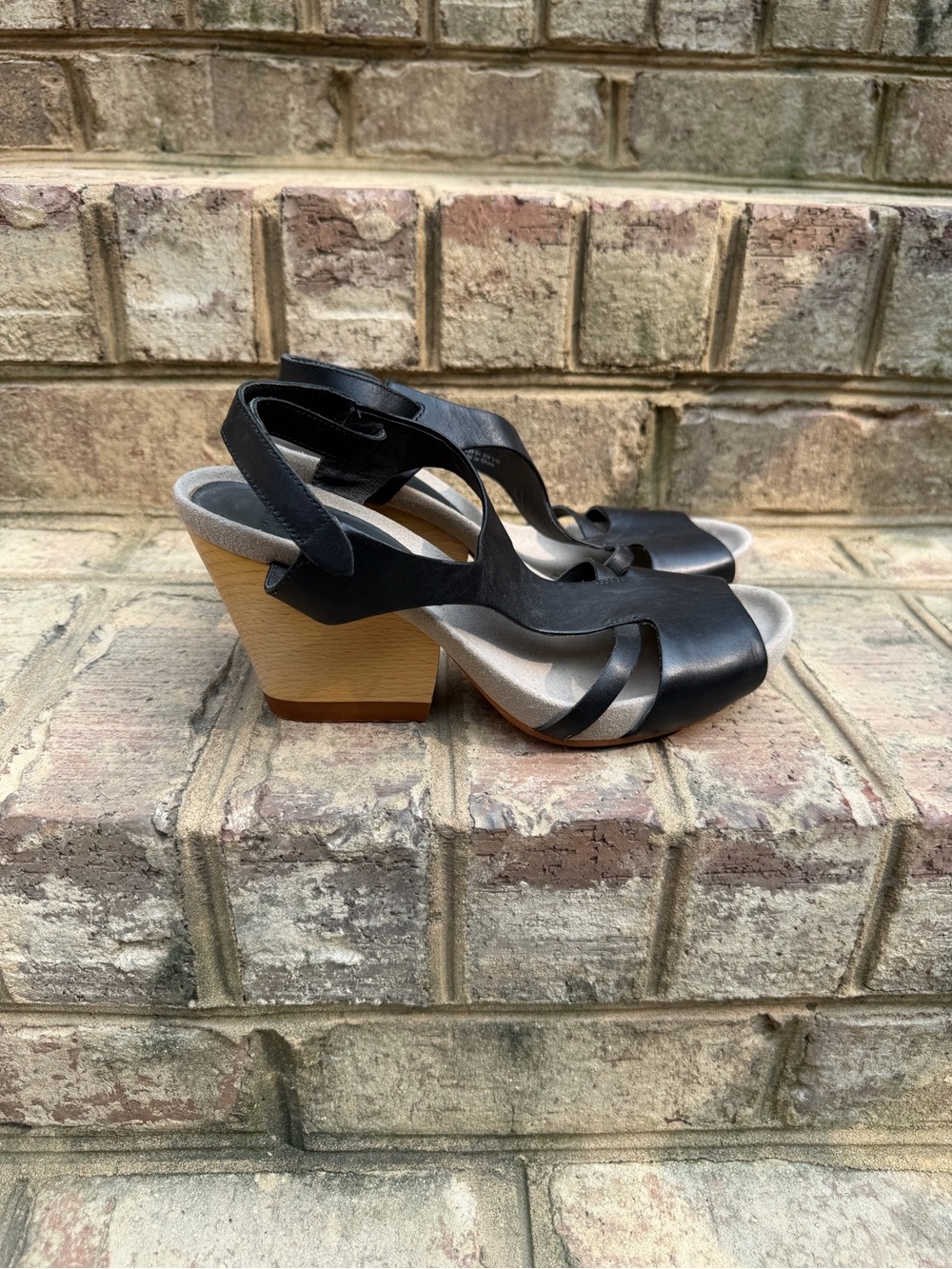 Camper Allegra Black Leather T-Strap Wedge Sandals EU 39